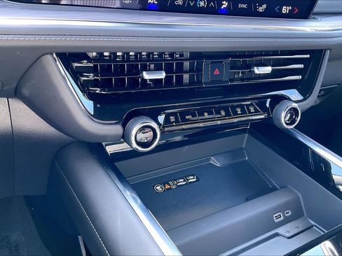 Used 2025 Chevrolet Tahoe LT w/ Comfort Package image 32