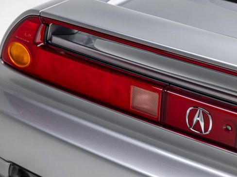 Used 2004 Acura NSX T image 15