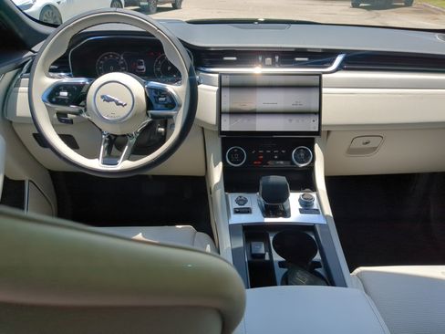 New 2026 Jaguar F-PACE R-Dynamic S image 13