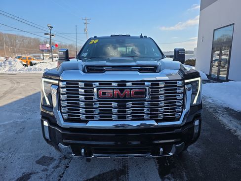 Used 2024 GMC Sierra 2500 Denali w/ Denali Reserve Package image 11