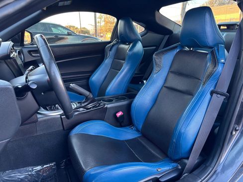 Used 2015 Scion FR-S image 16