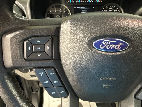 Used 2017 Ford F150 XLT w/ Equipment Group 302A Luxury AWD/4WD image 46