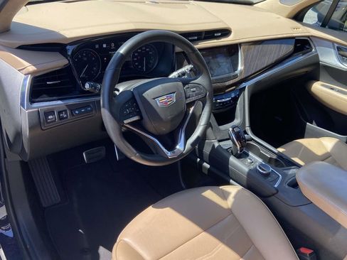 Used 2024 Cadillac XT6 Sport w/ Platinum Package AWD/4WD image 8