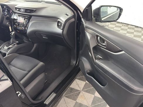 Used 2017 Nissan Rogue Sport S w/ S Appearance Package image 15