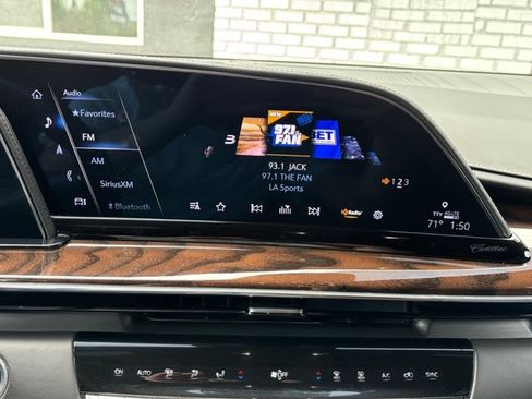 Used 2022 Cadillac Escalade ESV Sport Platinum w/ Heavy-Duty Trailer Package AWD/4WD image 51