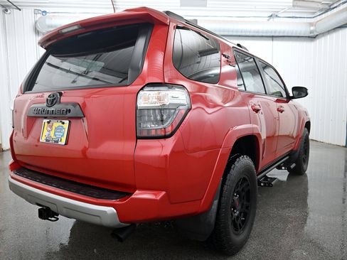 Used 2019 Toyota 4Runner TRD Off-Road Premium image 27