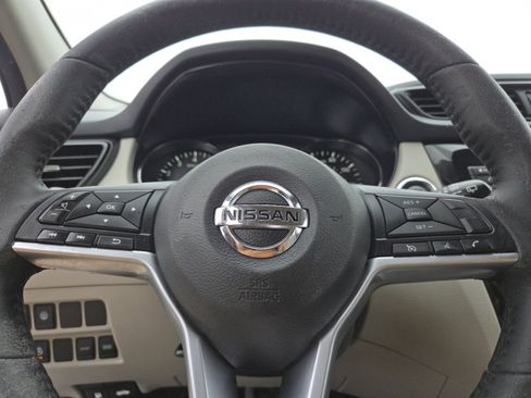 Used 2020 Nissan Rogue Sport SV w/ All-Weather Package image 23