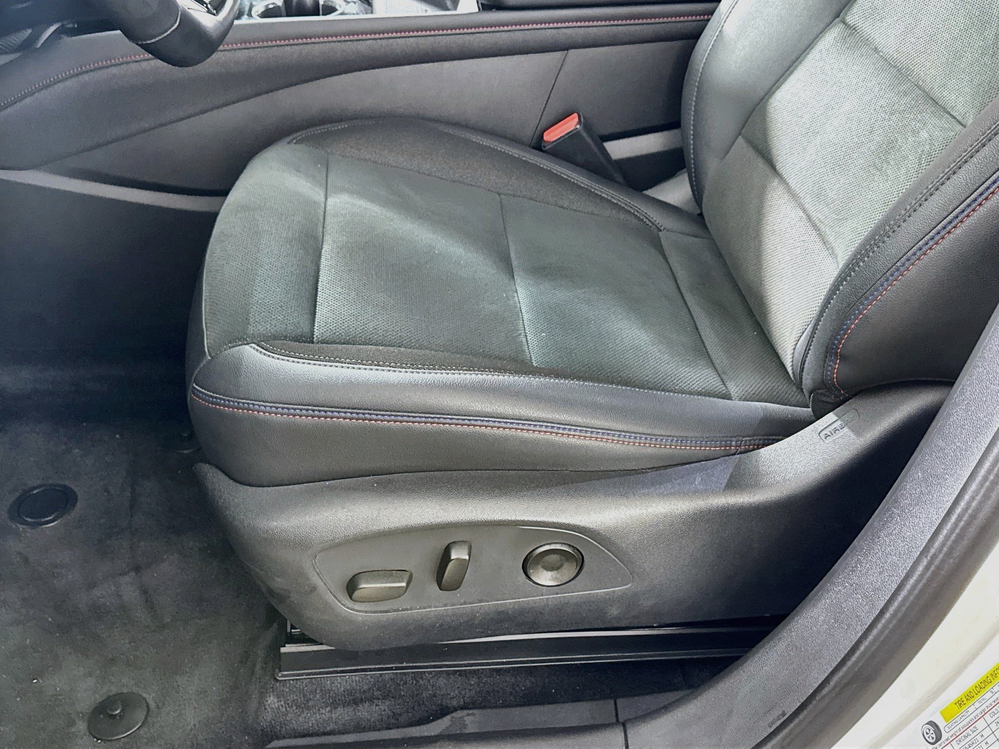 Used 2024 Chevrolet Blazer EV RS AWD/4WD image 20