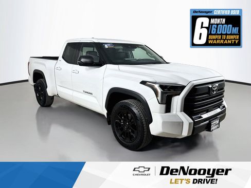 Used 2022 Toyota Tundra SR5 w/ SR5 Premium Package AWD/4WD image 1