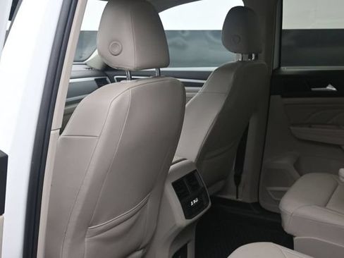 Used 2021 Volkswagen Atlas SEL R-Line FWD image 18