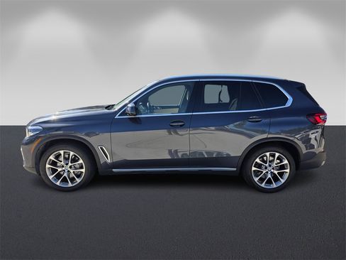 Certified 2022 BMW X5 xDrive40i image 7