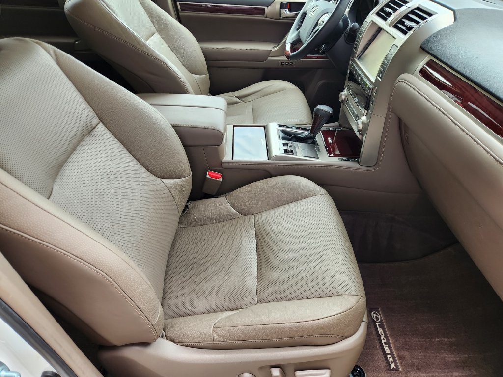 Used 2019 Lexus GX 460 Premium AWD/4WD image 14