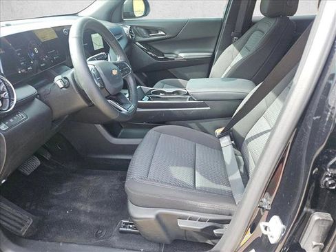 Used 2025 Chevrolet Equinox LT image 13