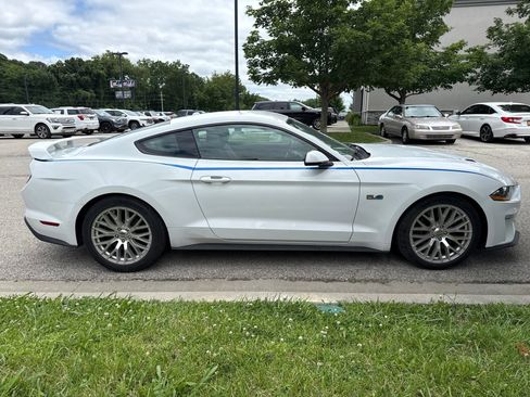 Used 2019 Ford Mustang GT Premium w/ GT Performance Package RWD image 4
