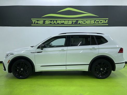 Used 2022 Volkswagen Tiguan SE R-Line FWD image 6