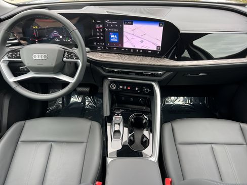 New 2025 Audi Q5 Premium Plus image 12