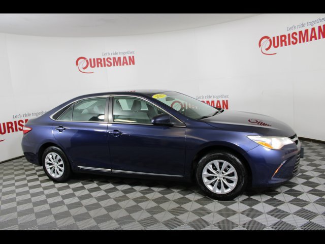 Used 2017 Toyota Camry LE FWD image 11