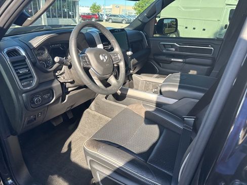 Used 2022 RAM 1500 Laramie w/ Sport Appearance Package AWD/4WD image 11
