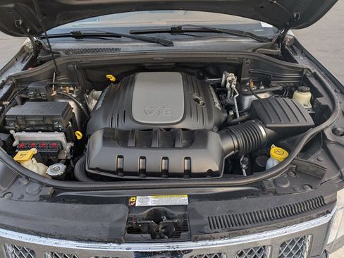 Used 2011 Jeep Grand Cherokee Overland Summit image 23