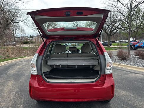 Used 2012 Toyota Prius V Three image 6