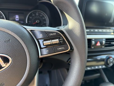 Used 2019 Kia Forte LXS image 16