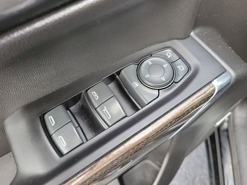 Used 2019 Chevrolet Silverado 1500 RST w/ All-Star Edition AWD/4WD image 19