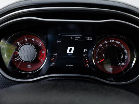 Used 2020 Dodge Challenger SRT Hellcat w/ Plus Package RWD image 25