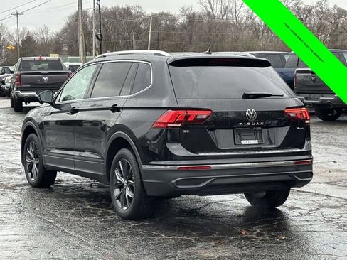 Used 2022 Volkswagen Tiguan SE image 2