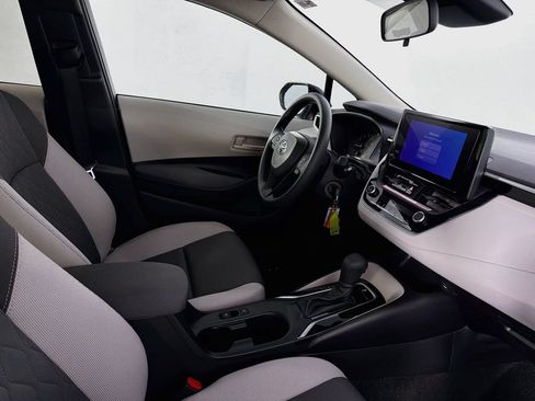 Used 2023 Toyota Corolla LE FWD image 35