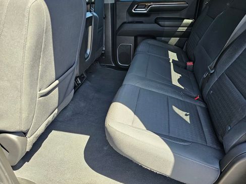 Used 2023 Chevrolet Silverado 1500 LT AWD/4WD image 20