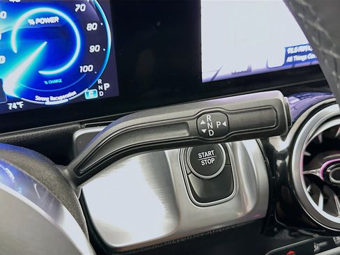 Used 2024 Mercedes-Benz EQB 250+ image 25