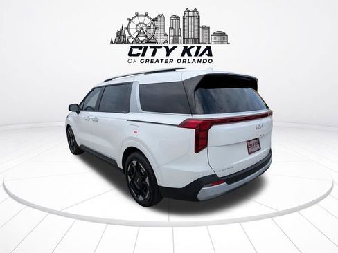 New 2027 Kia Carnival EX FWD image 4