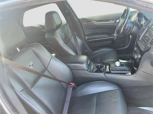 Used 2022 Chrysler 300 S w/ Comfort Group image 30