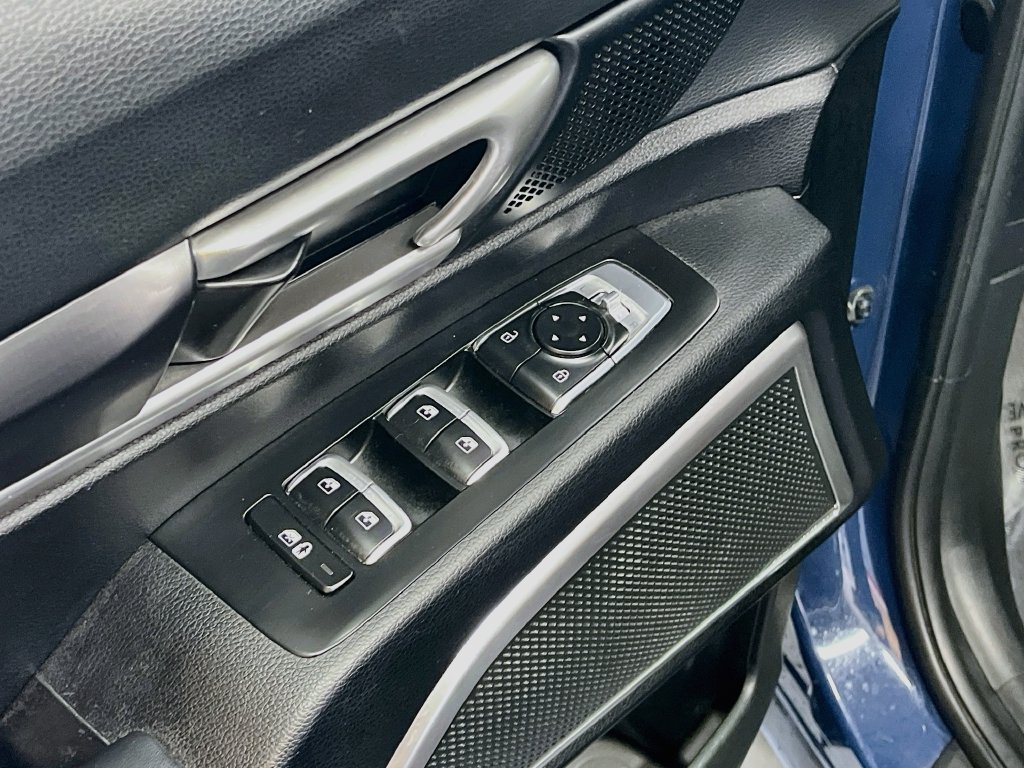 Used 2024 Kia Telluride S w/ S Sunroof Package FWD image 18