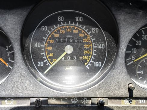 Used 1988 Mercedes-Benz 560 SL image 33
