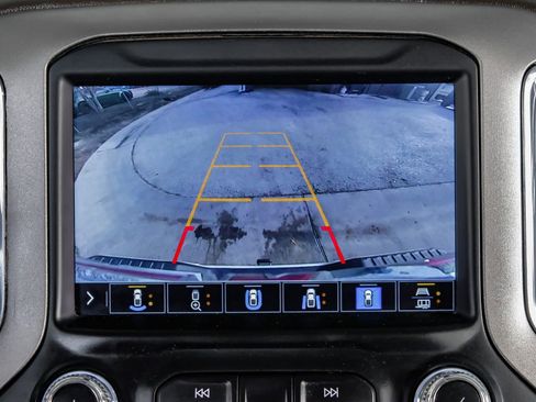 Used 2022 GMC Sierra 2500 Denali w/ Denali Ultimate Package image 21