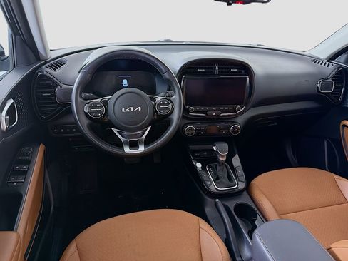 Used 2024 Kia Soul EX w/ Option Group 015 FWD image 25