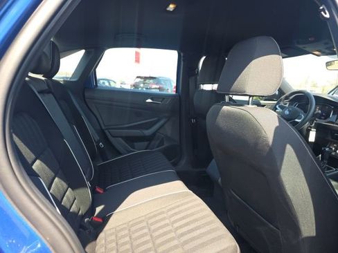 Used 2023 Volkswagen Jetta Sport image 14