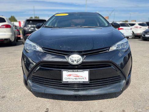 Used 2017 Toyota Corolla LE image 9