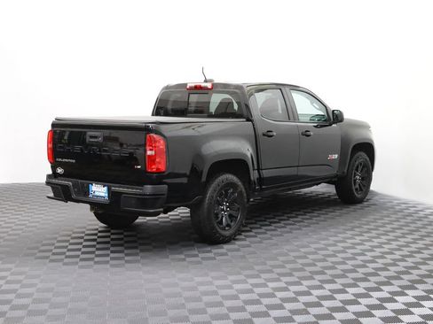 Used 2021 Chevrolet Colorado Z71 w/ Z71 Midnight Edition AWD/4WD image 7