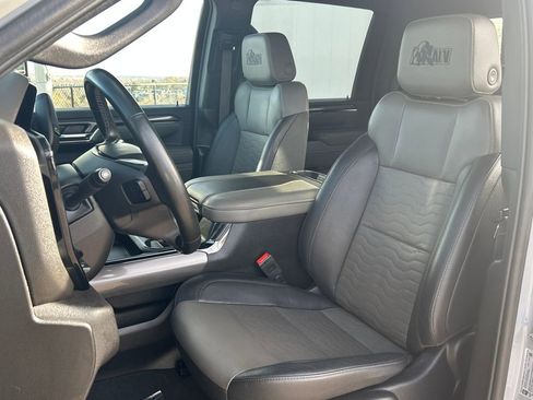 Used 2024 Chevrolet Silverado 2500 ZR2 w/ ZR2 Bison Edition image 19