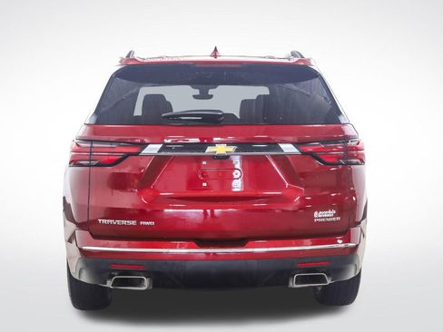 Used 2023 Chevrolet Traverse Premier w/ LPO, Floor Liner Package AWD/4WD image 4