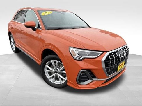 Used 2023 Audi Q3 2.0T Premium image 1