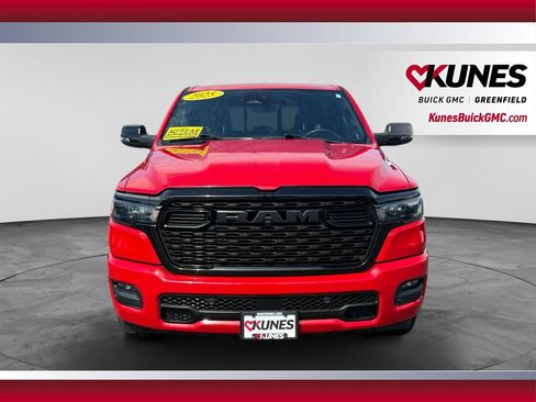 Used 2025 RAM 1500 Big Horn AWD/4WD image 4