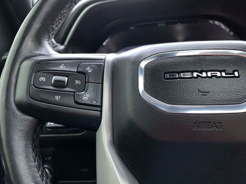 Used 2022 GMC Yukon XL Denali image 20