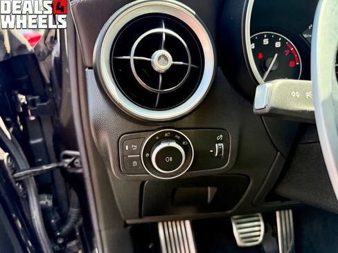 Used 2018 Alfa Romeo Stelvio Quadrifoglio w/ Driver Assist Dynamic Package AWD/4WD image 10