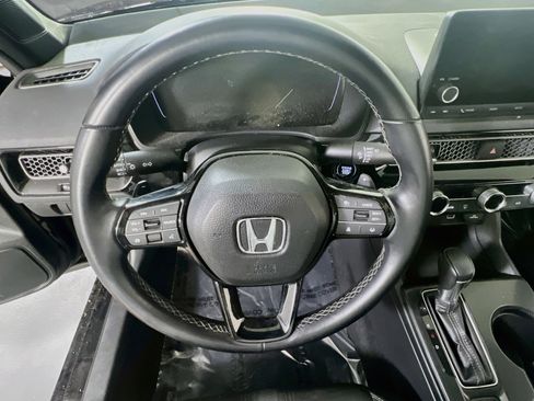 Used 2023 Honda Civic Sport image 11
