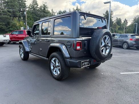 Used 2020 Jeep Wrangler Unlimited Sahara image 2