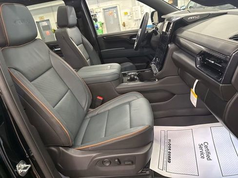 New 2026 GMC Yukon AT4 AWD/4WD image 28