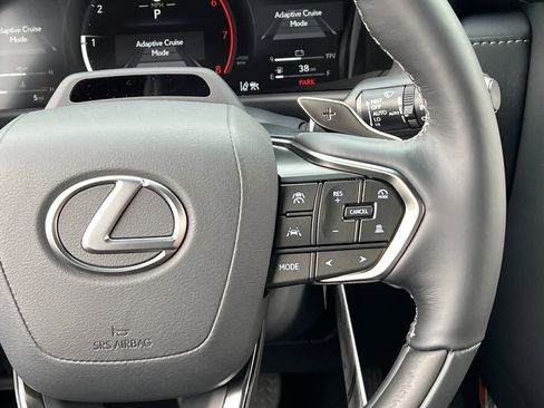 New 2026 Lexus LX 700h Luxury image 17